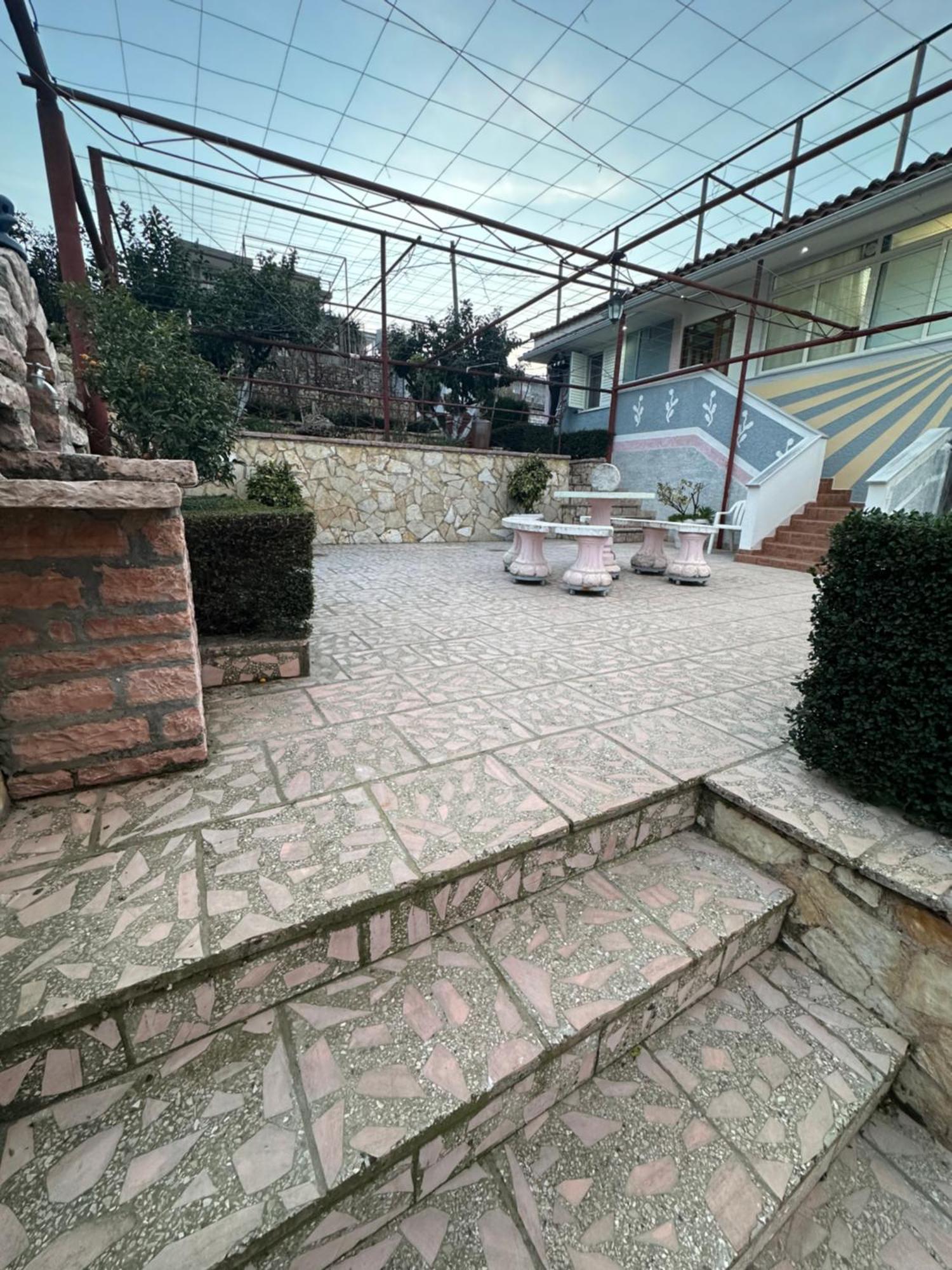 Villa Kevin'S Sarande Bagian luar foto