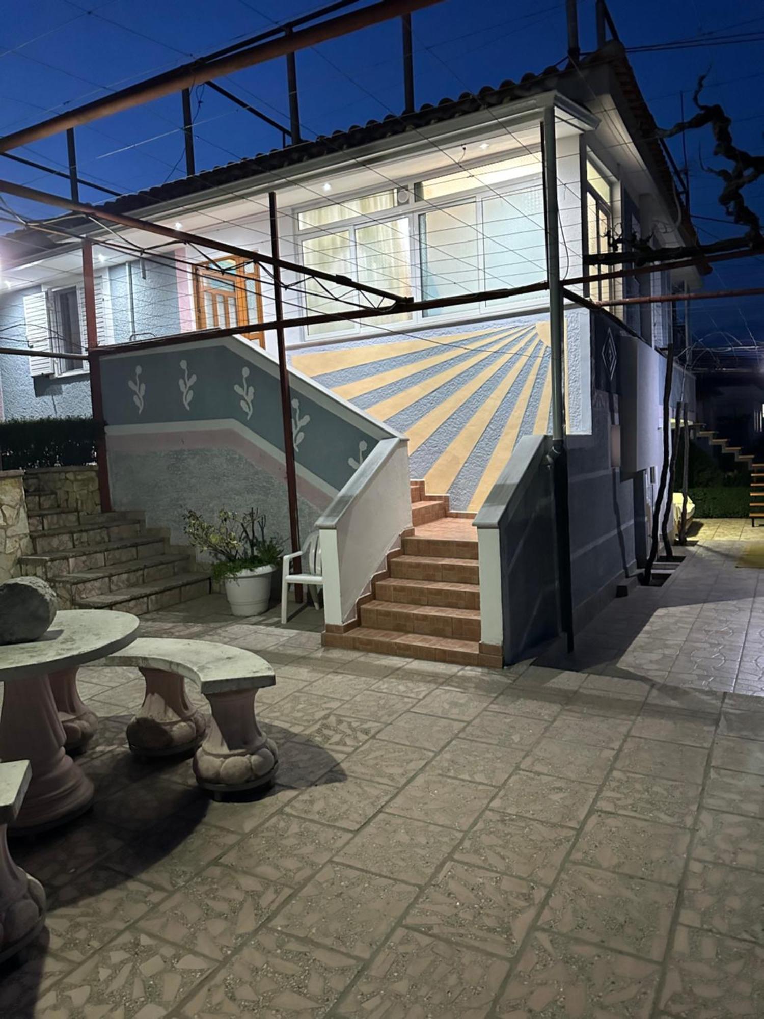 Villa Kevin'S Sarande Bagian luar foto