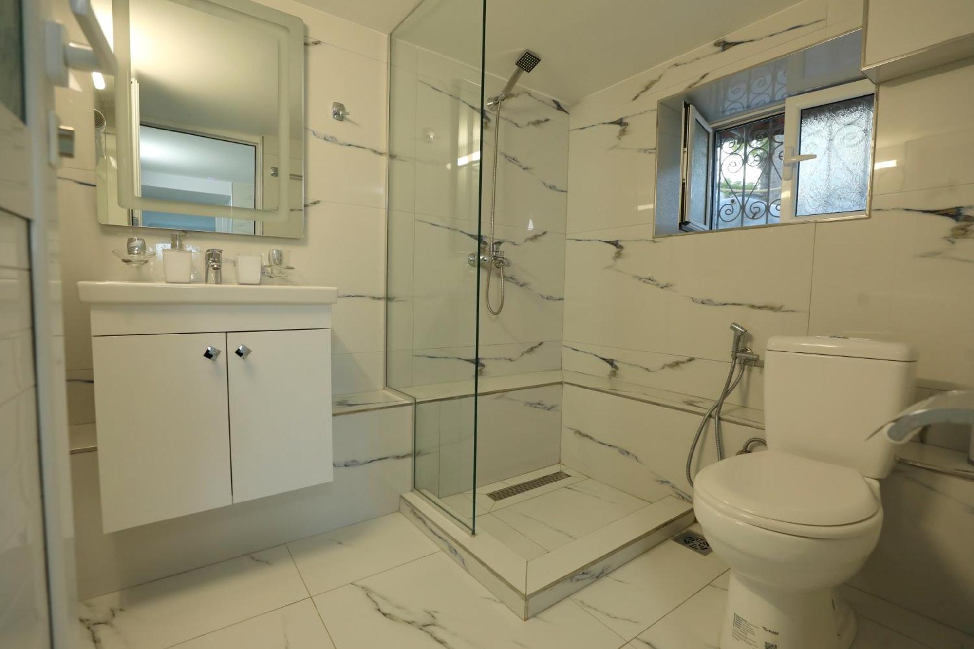 Villa Kevin'S Sarande Bagian luar foto