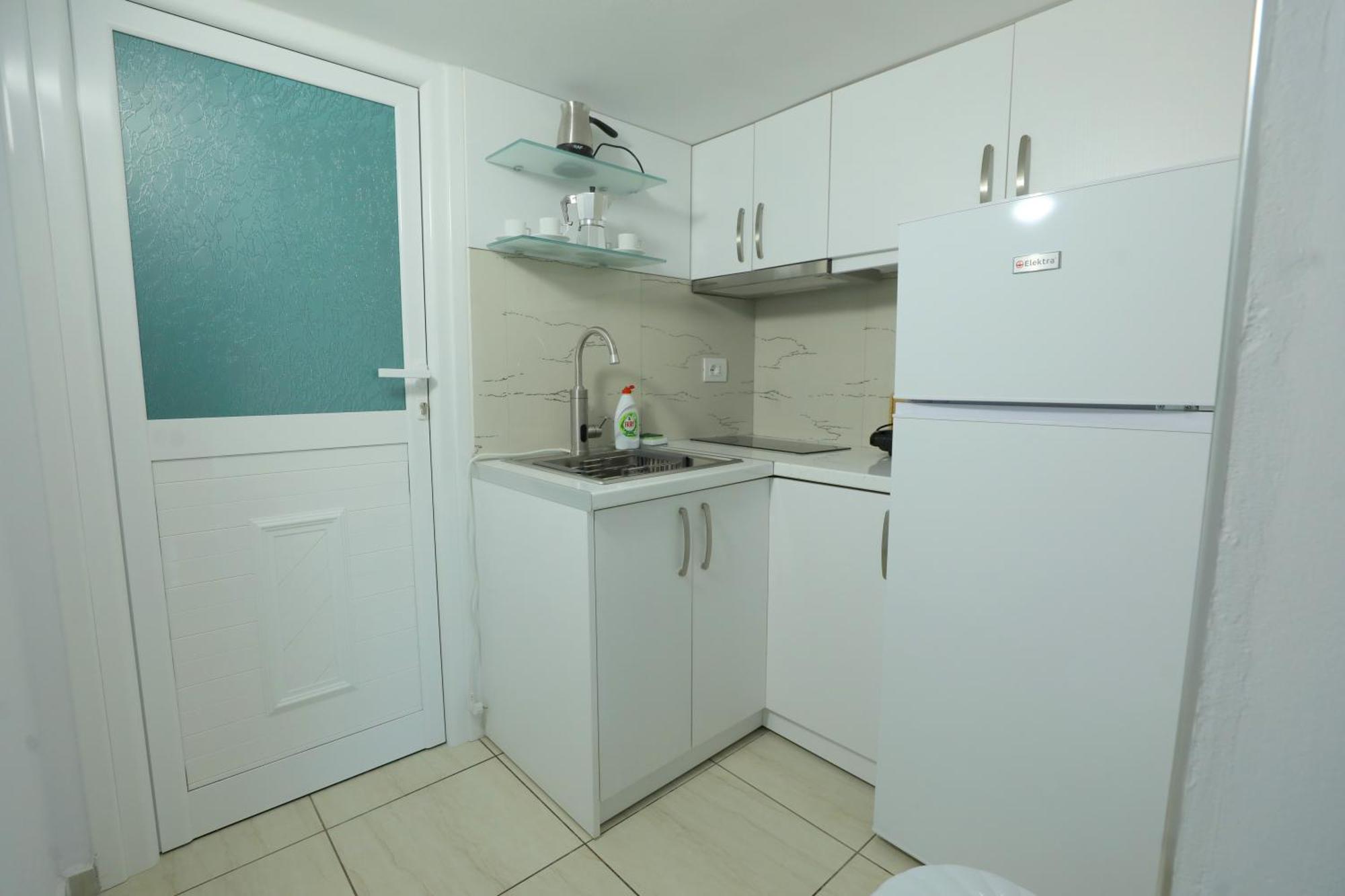 Villa Kevin'S Sarande Bagian luar foto