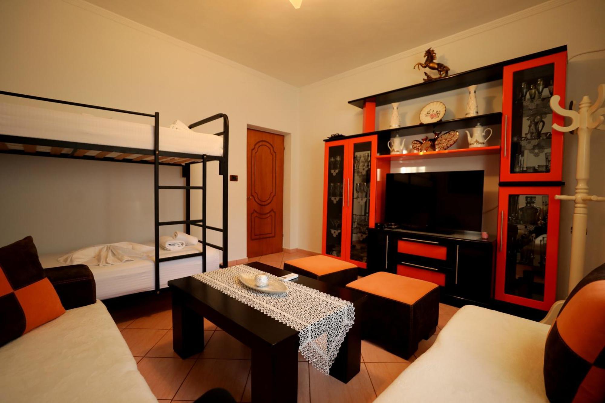 Villa Kevin'S Sarande Bagian luar foto