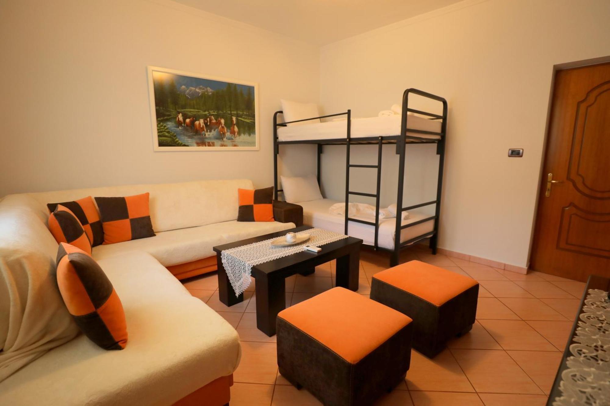 Villa Kevin'S Sarande Bagian luar foto